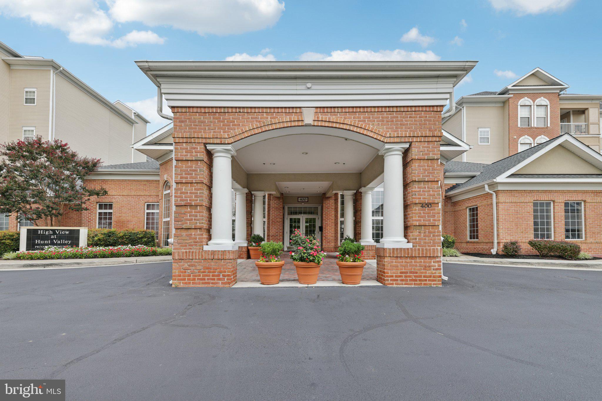 HIGH VIEW AT HUNT VALLEY - Residential