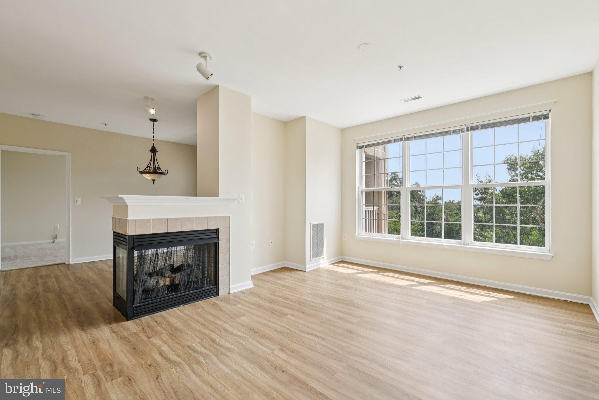 HIGH VIEW AT HUNT VALLEY - Residential