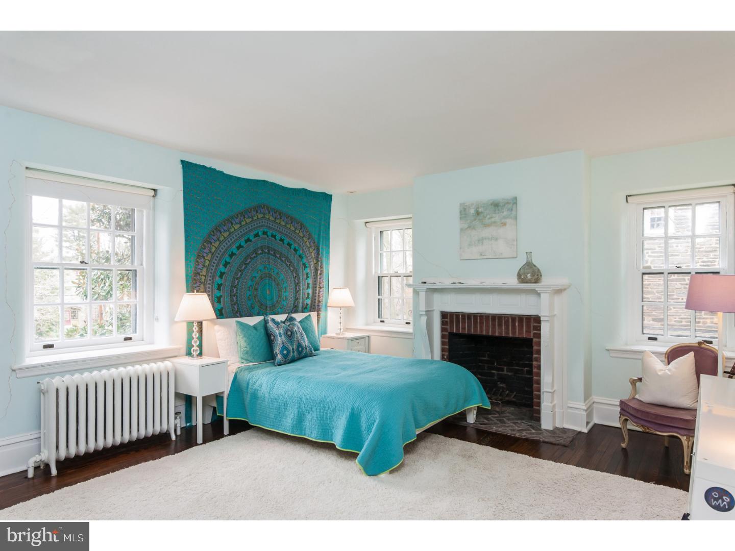 CHESTNUT HILL - Residential