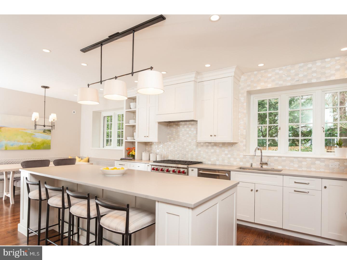 CHESTNUT HILL - Residential