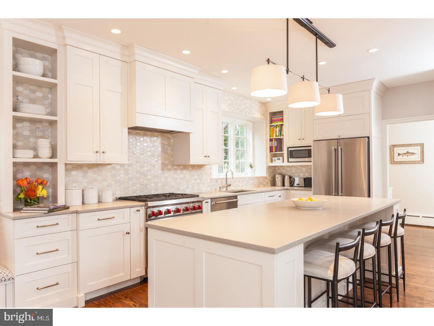 CHESTNUT HILL - Residential