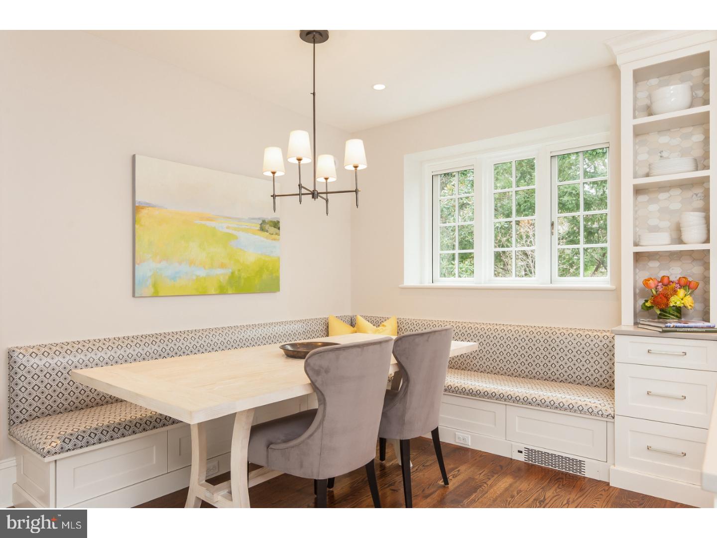 CHESTNUT HILL - Residential