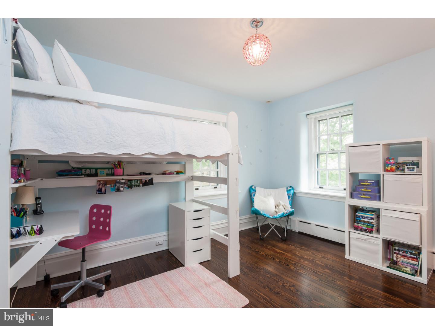 CHESTNUT HILL - Residential