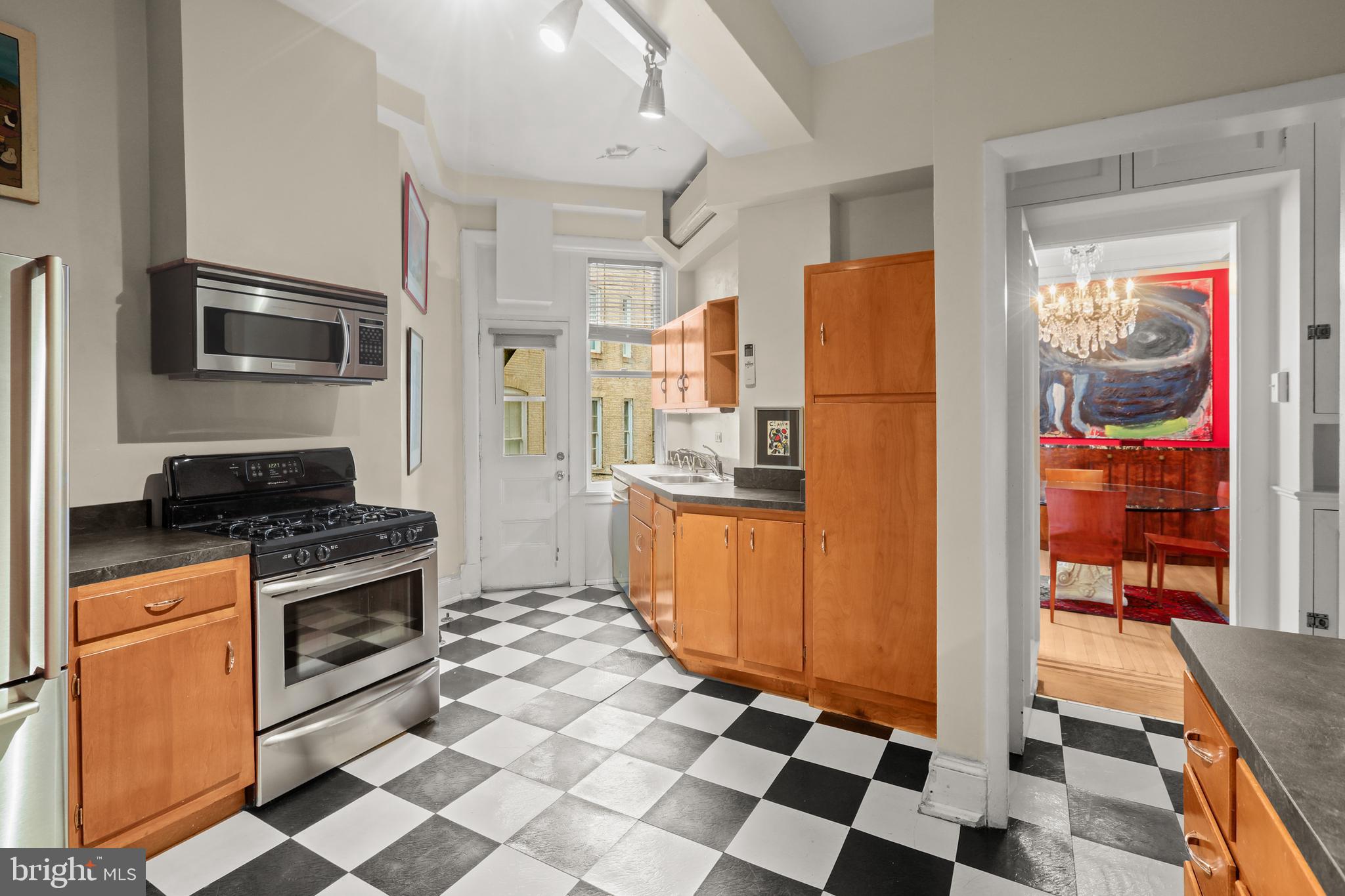 MOUNT VERNON PLACE HISTORIC DISTRICT - Residential