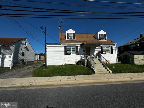 15 S MARLYN AVENUE ESSEX MD 21221