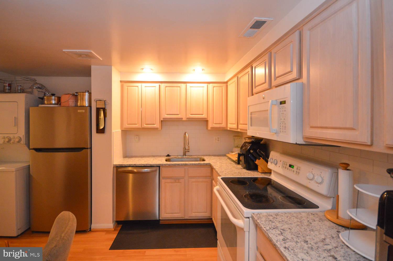 THE ELMONT - Residential