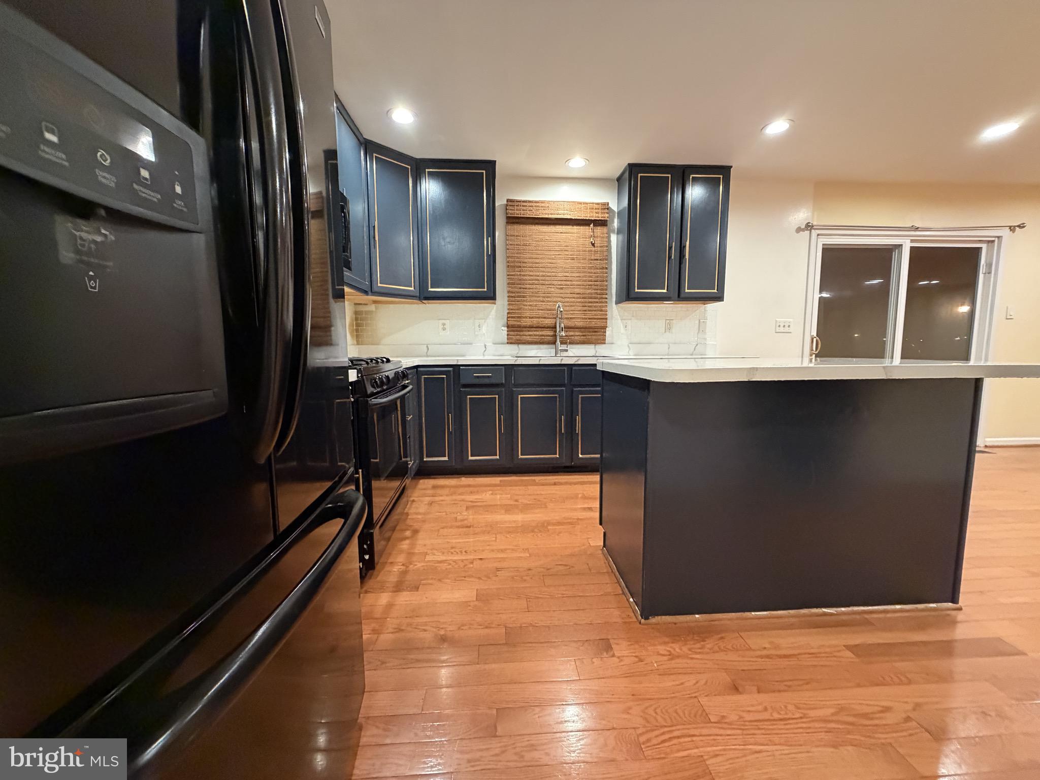 16 E LONE TREE DRIVE