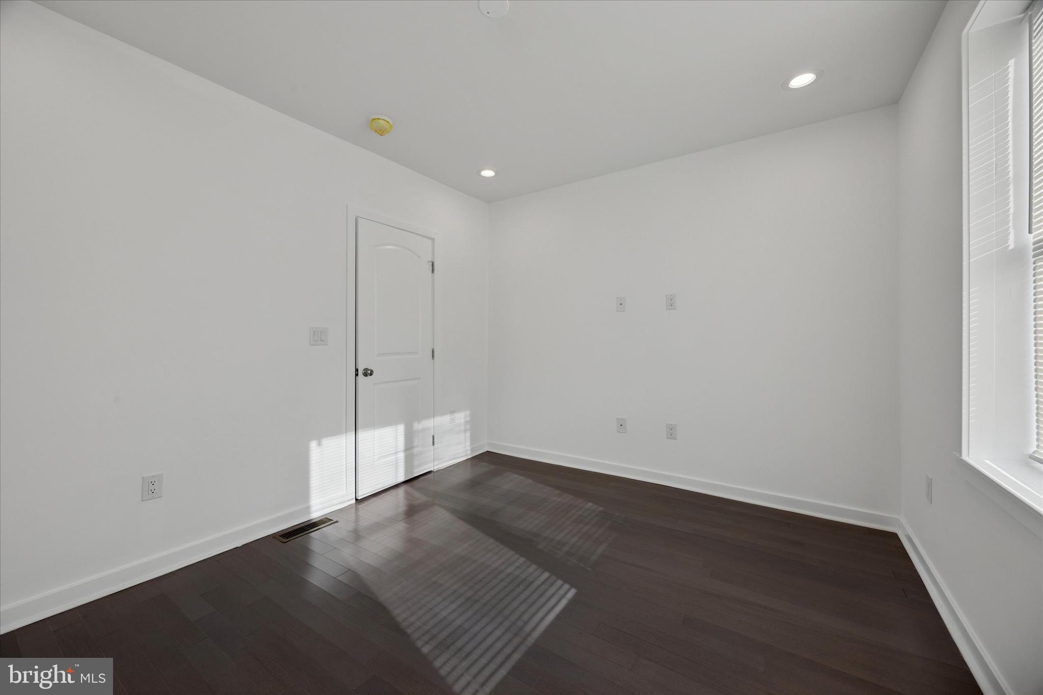 GRAYS FERRY - Residential