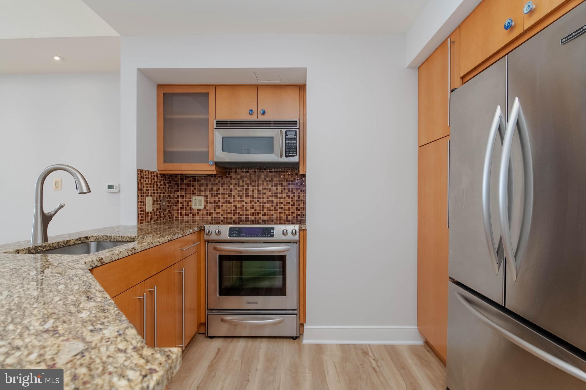 HARBOR EAST - Residential