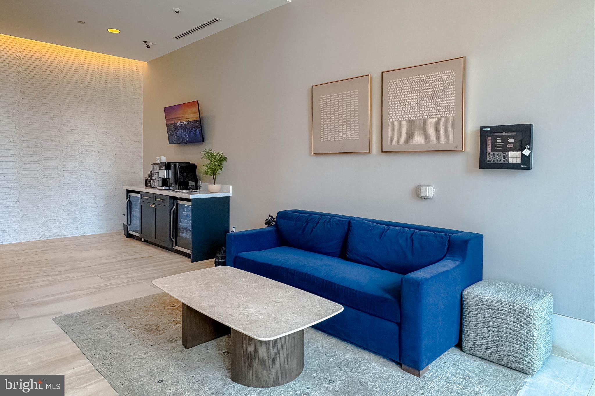 HARBOR EAST - Residential