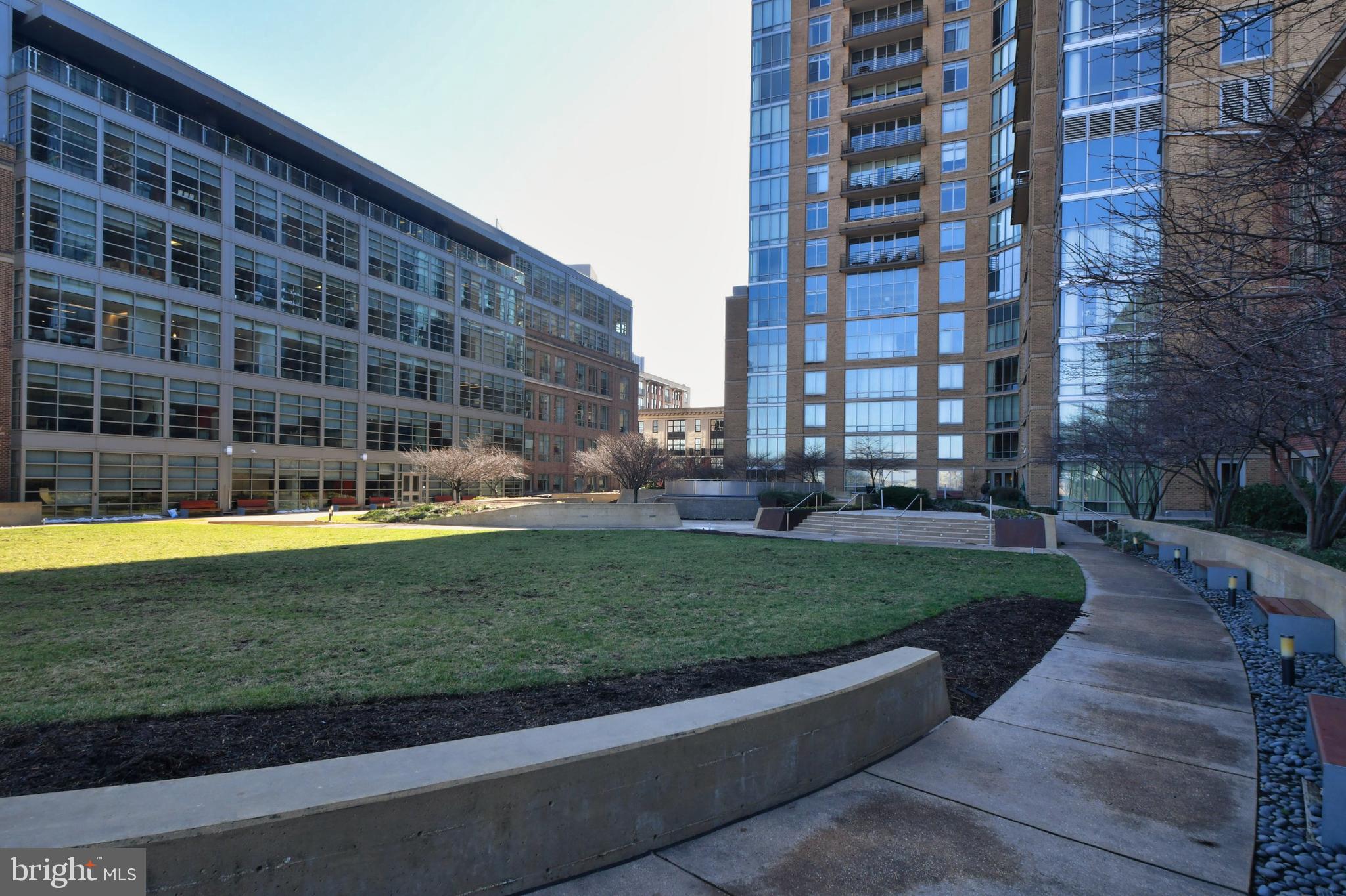 HARBOR EAST - Residential