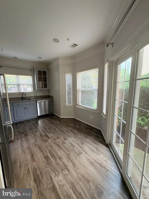 6541 GRANGE LANE 201