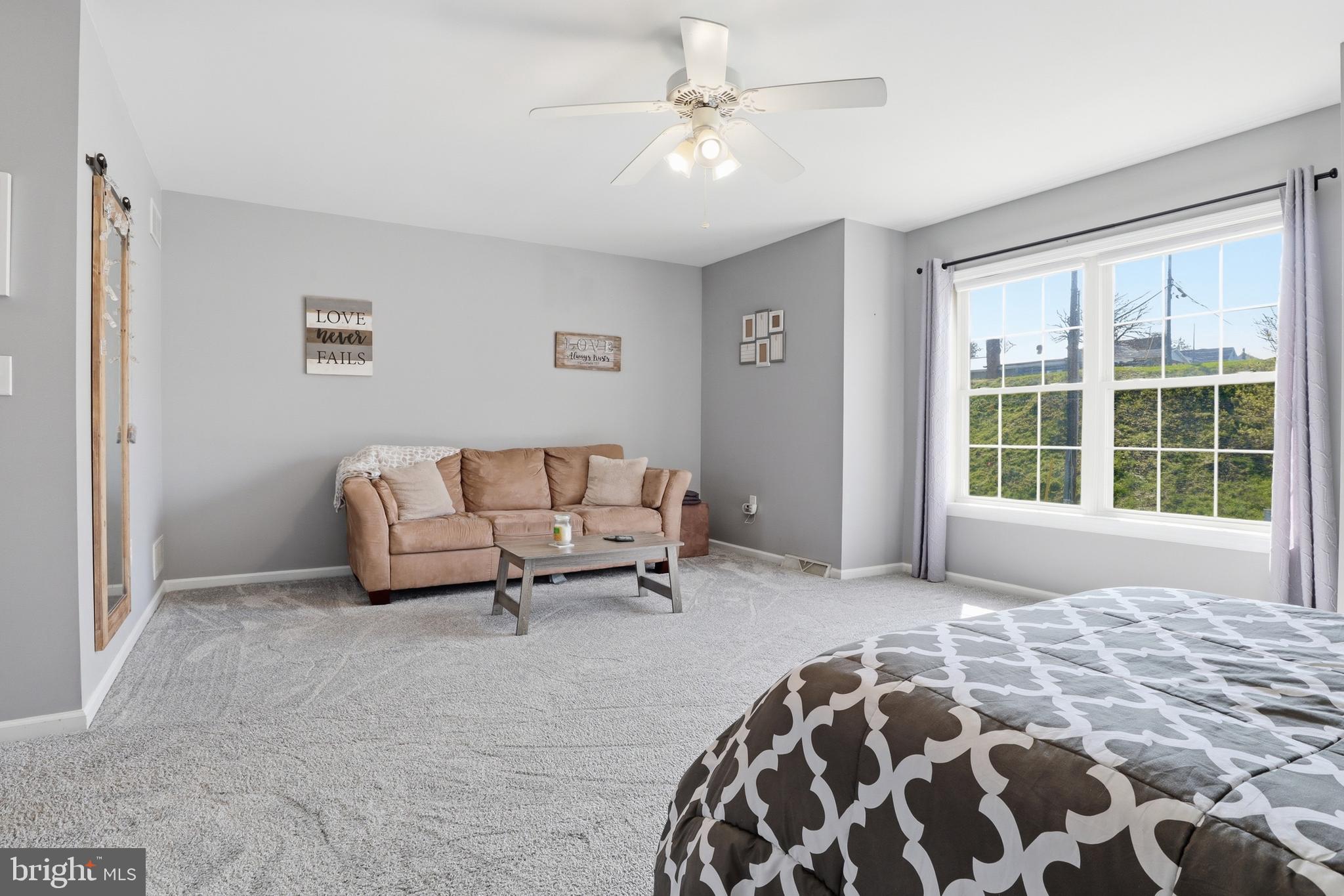 EDGEWATER - Residential