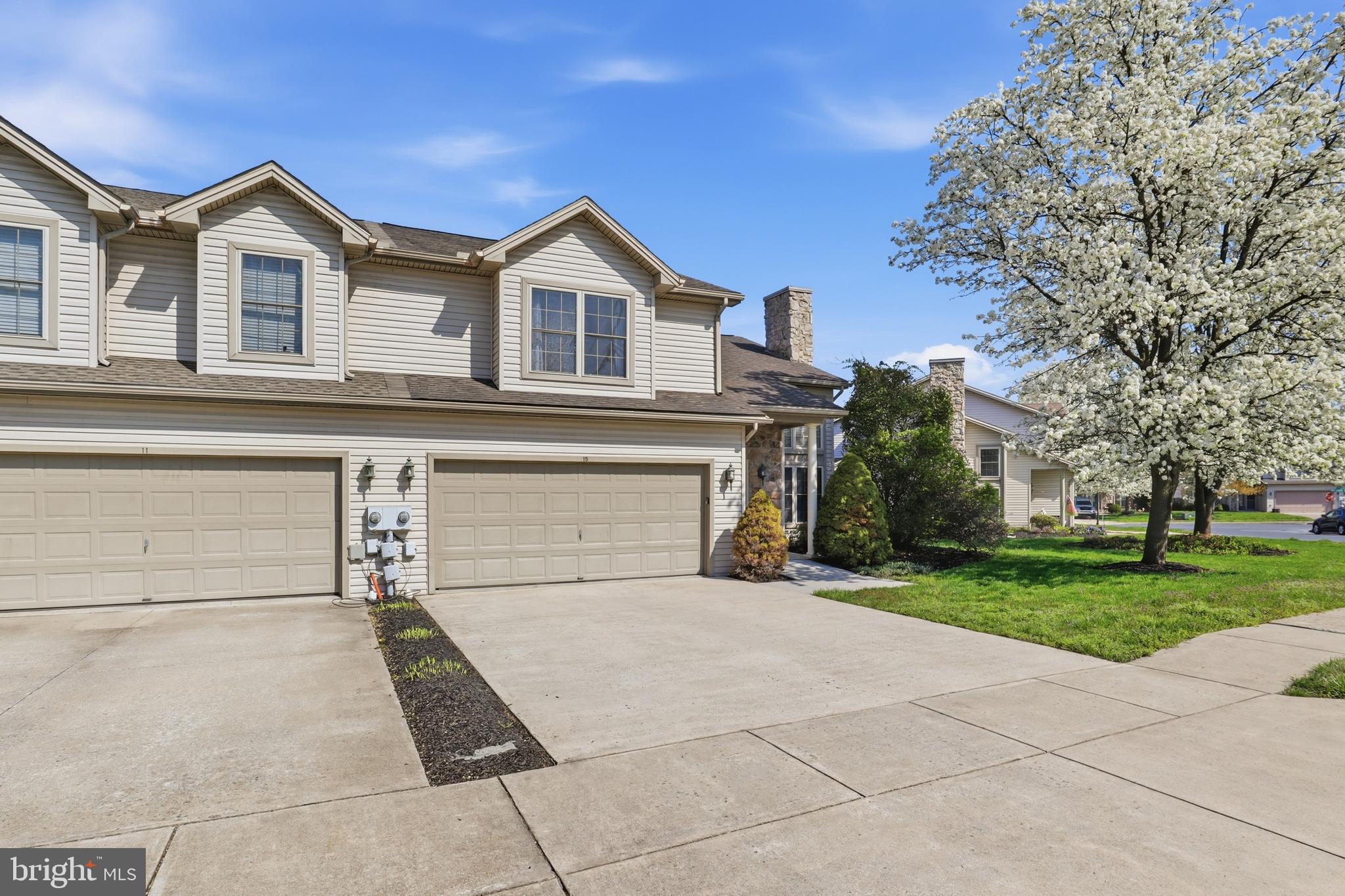 EDGEWATER - Residential