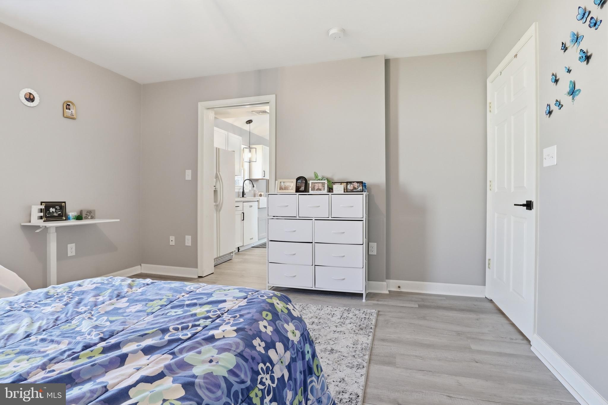 EDGEWATER - Residential