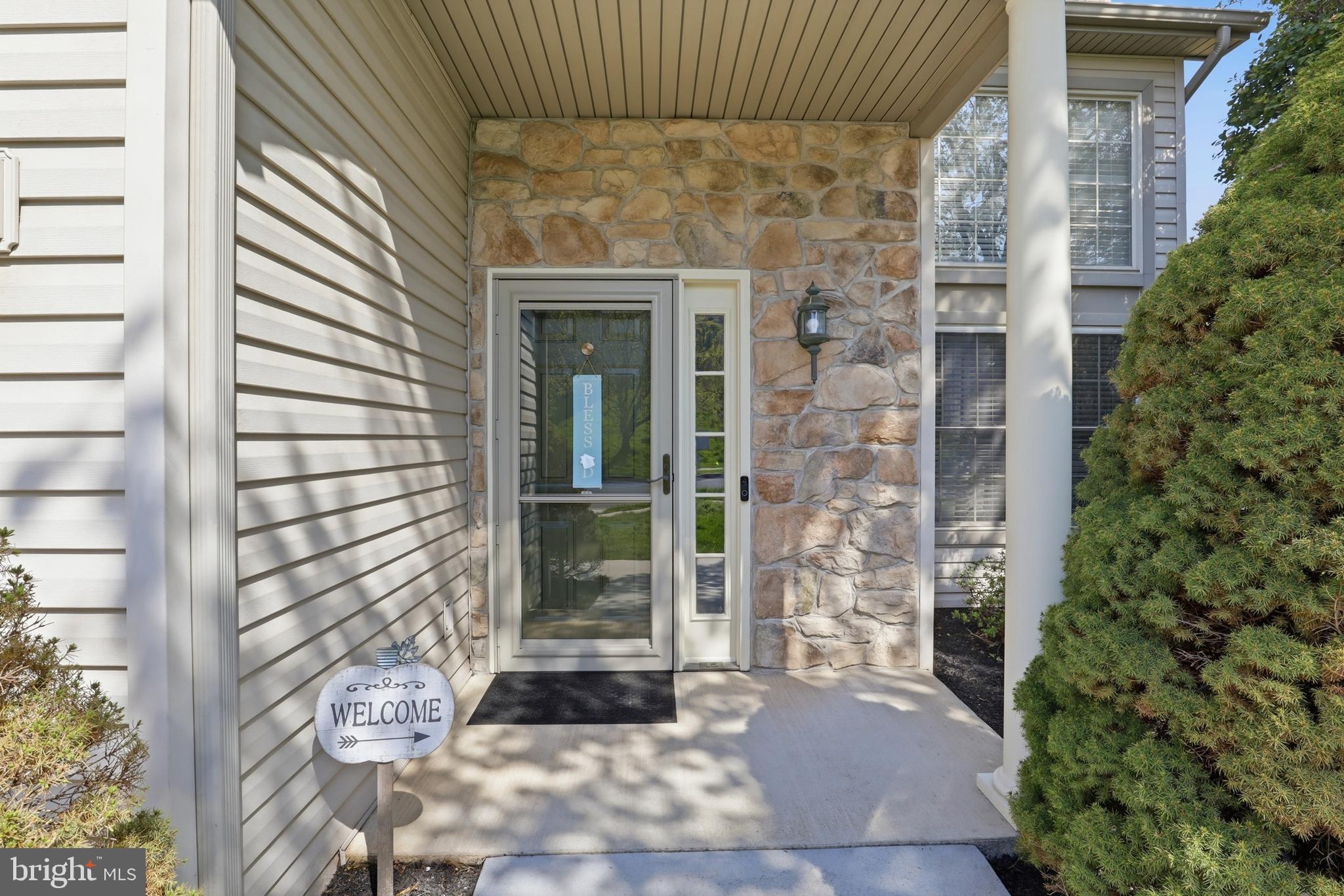 EDGEWATER - Residential