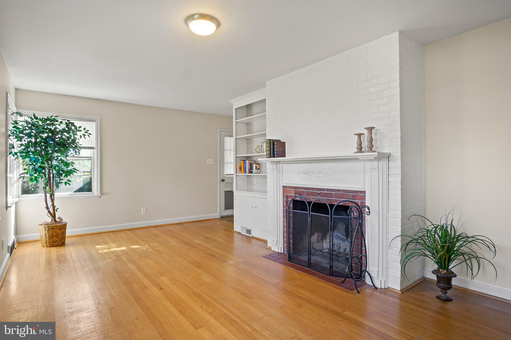 FOUNTAIN HEAD - Residential Lease