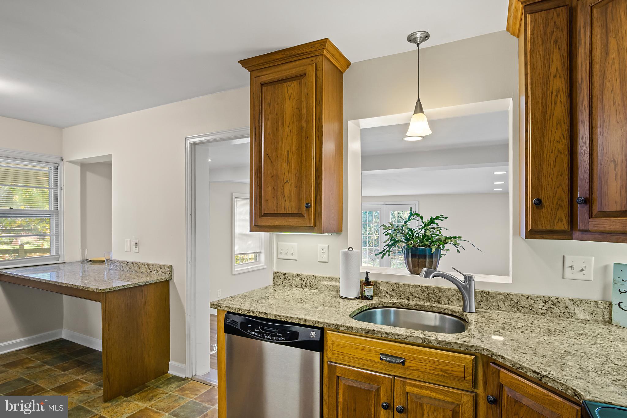 FOUNTAIN HEAD - Residential Lease