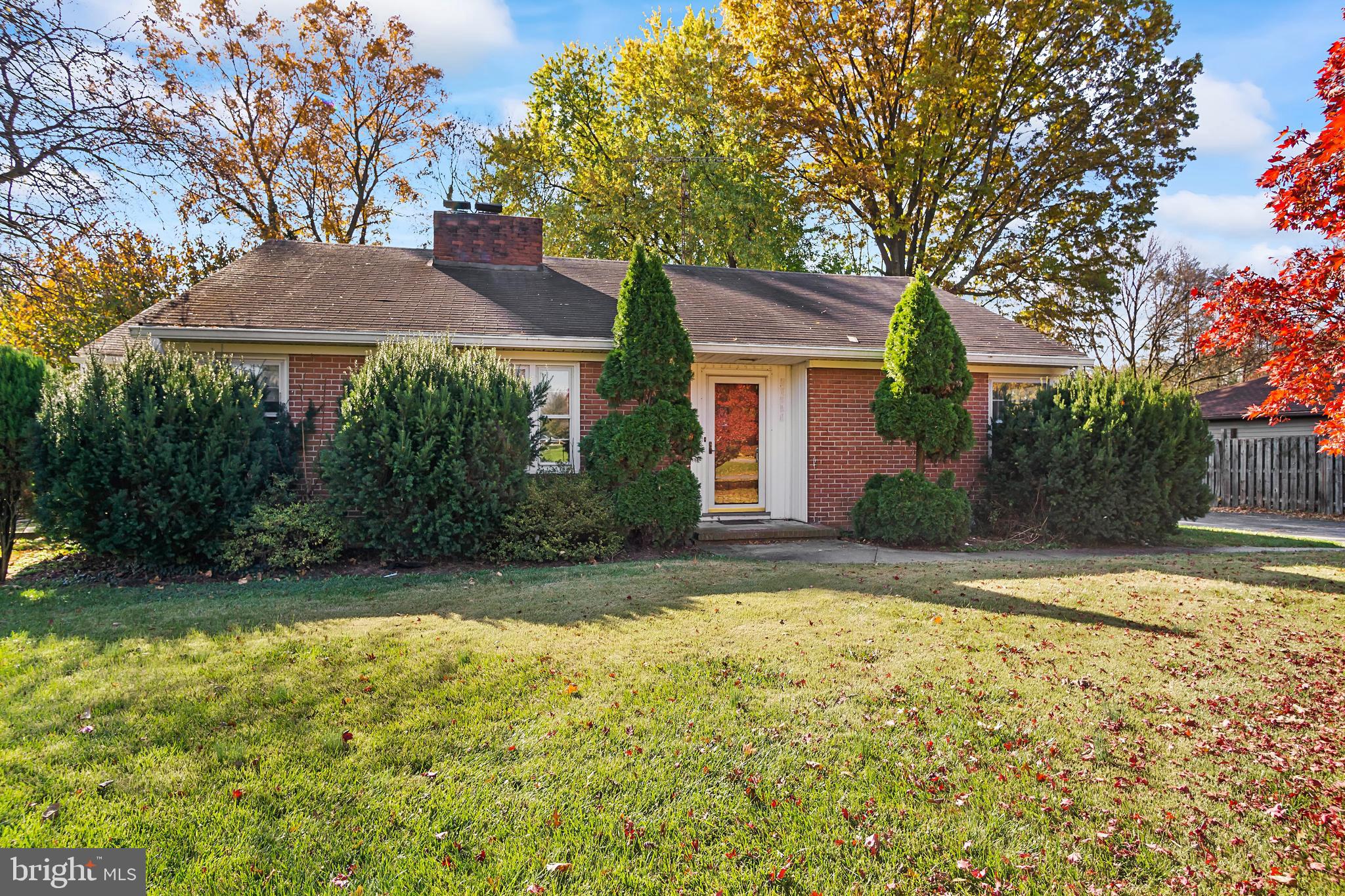 FOUNTAIN HEAD - Residential Lease