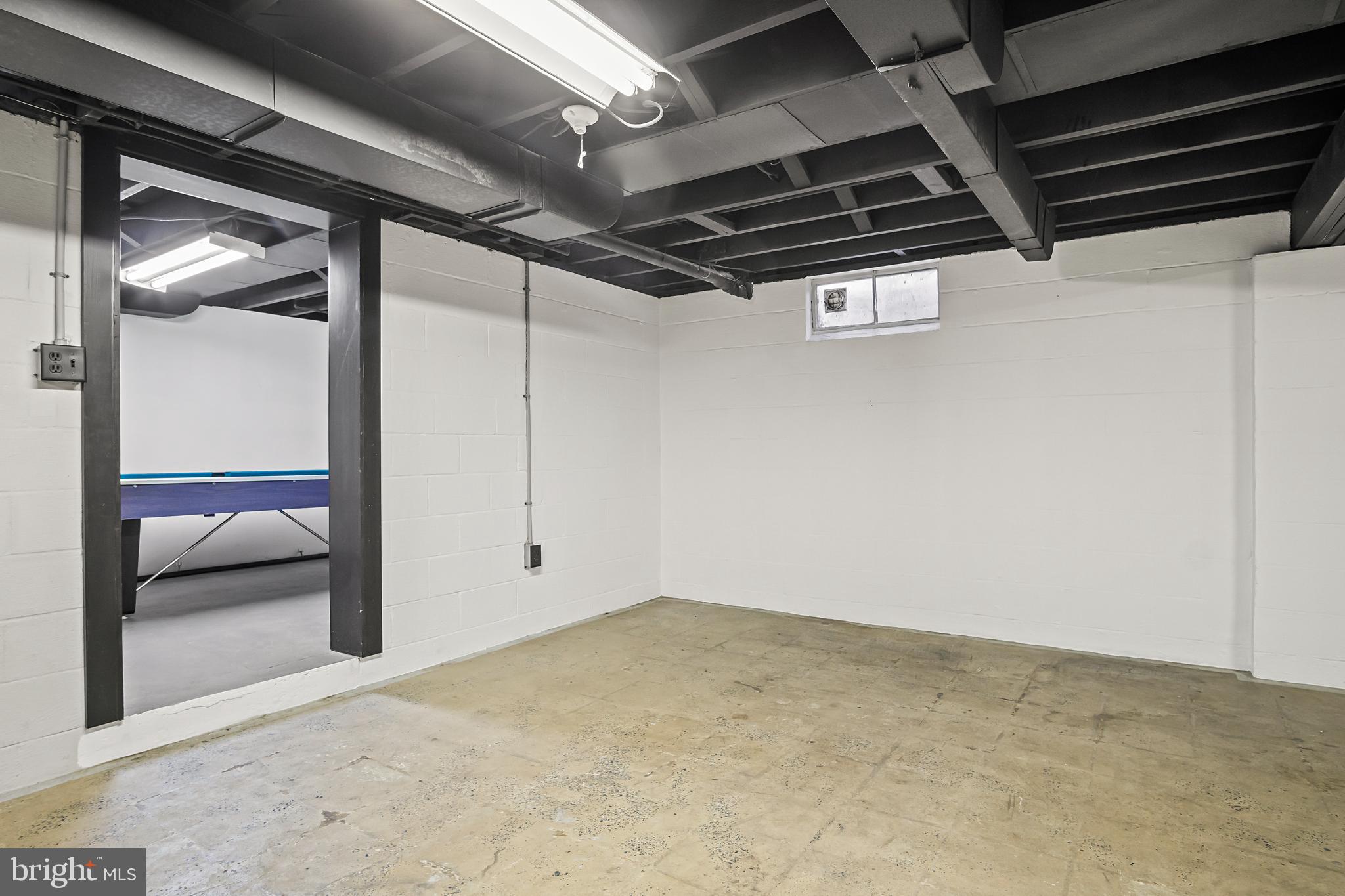 FOUNTAIN HEAD - Residential Lease