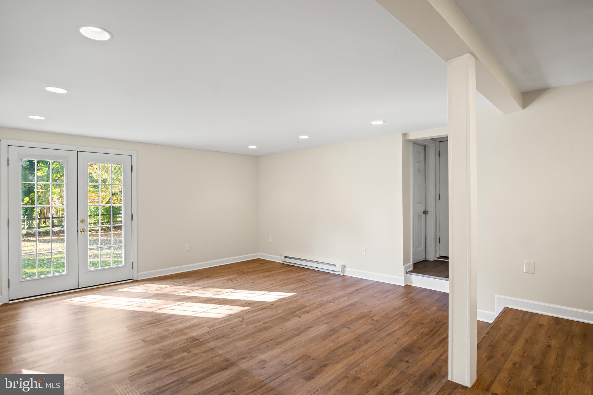 FOUNTAIN HEAD - Residential Lease