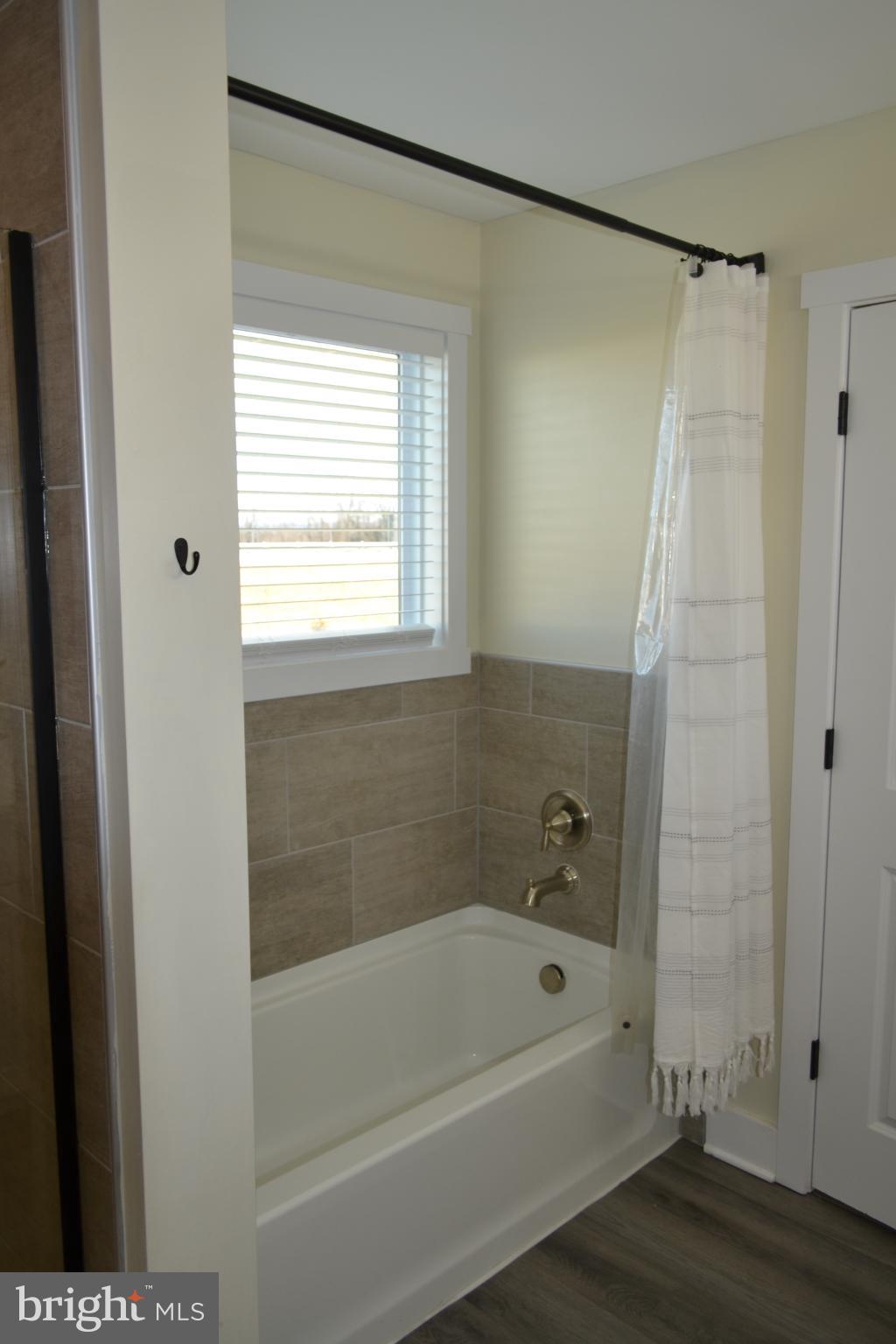 MILTON'S LANDING - Residential Lease