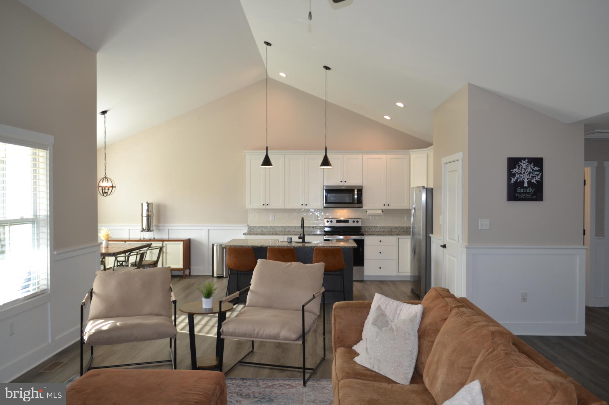 MILTON'S LANDING - Residential Lease