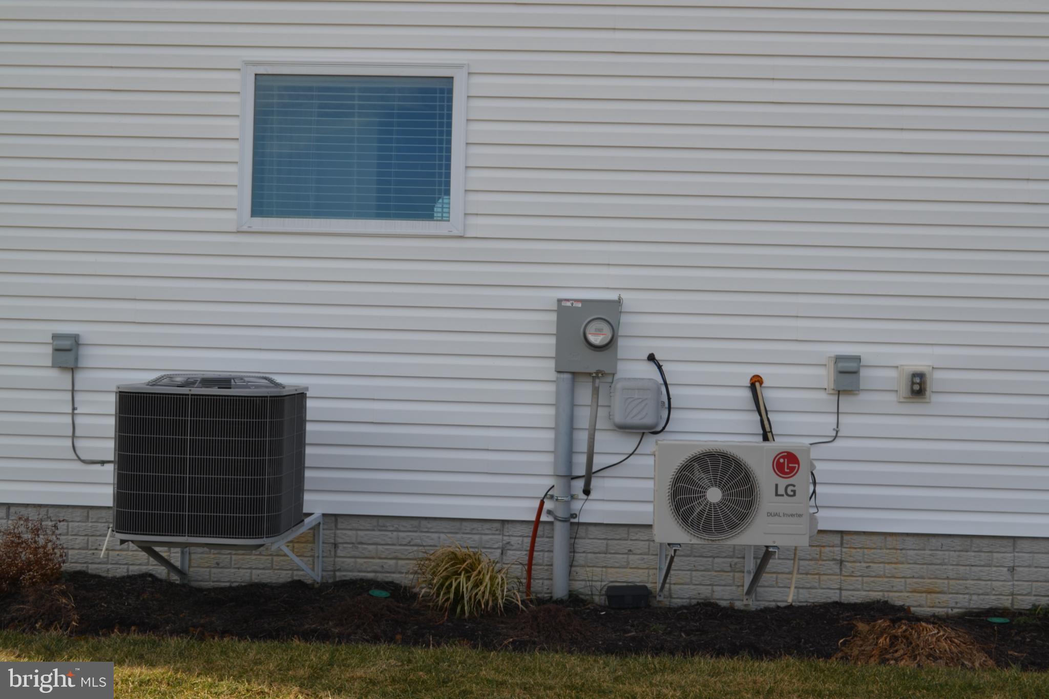 MILTON'S LANDING - Residential Lease