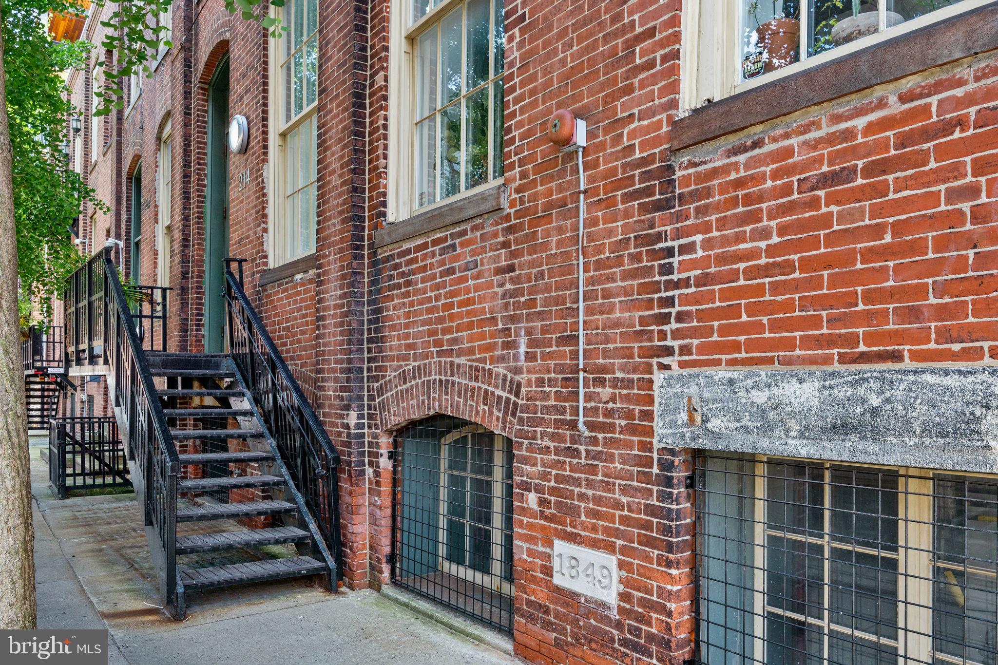 214 NEW STREET 18 B