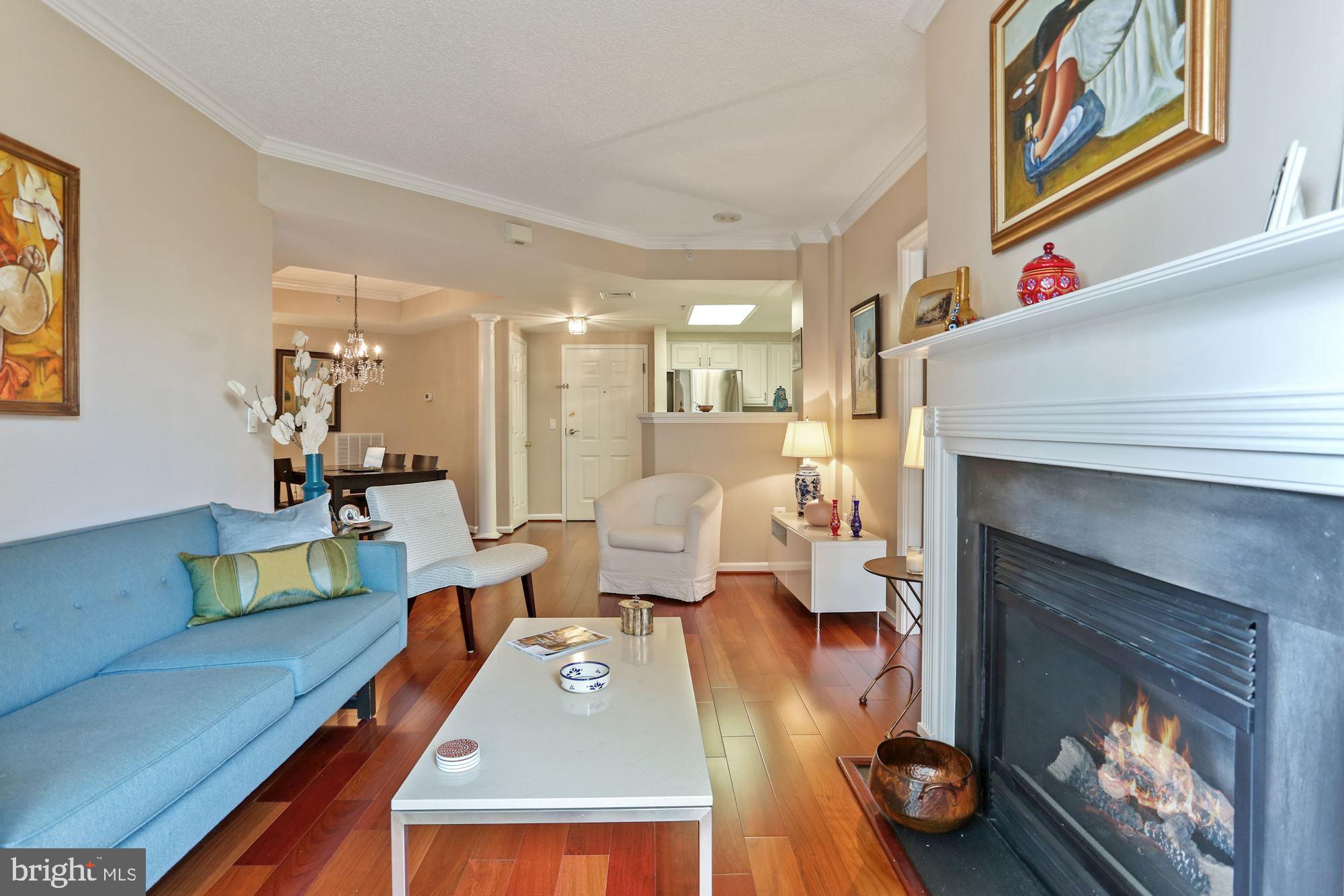 LEXINGTON SQUARE - Residential Lease