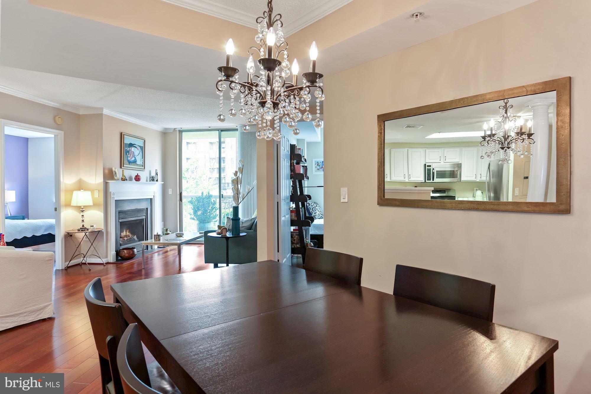 LEXINGTON SQUARE - Residential Lease