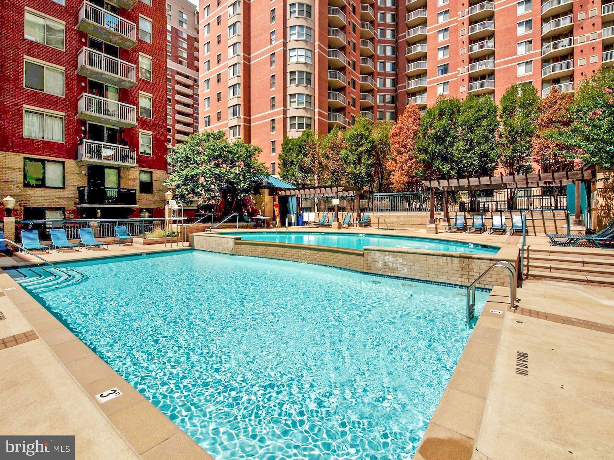 LEXINGTON SQUARE - Residential Lease