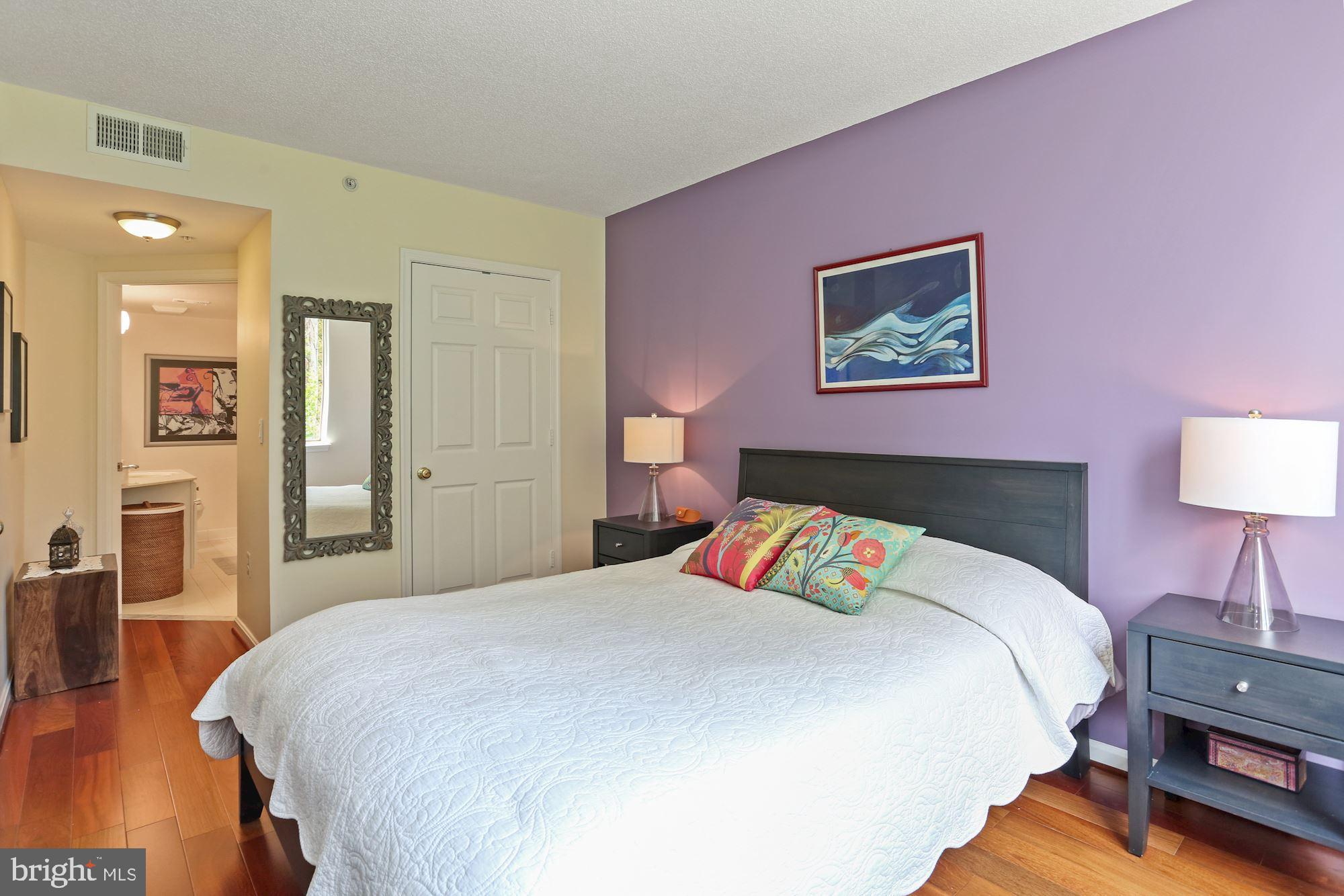 LEXINGTON SQUARE - Residential Lease