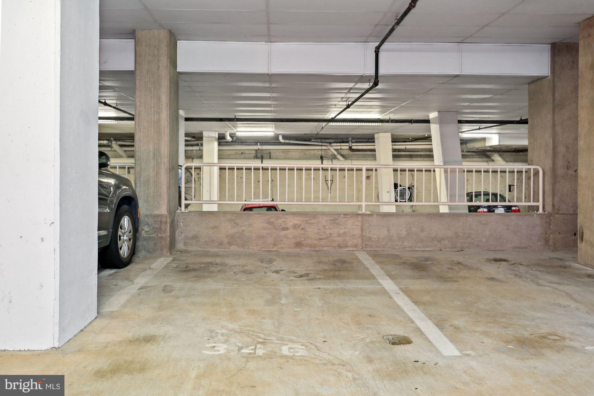 LEXINGTON SQUARE - Residential Lease