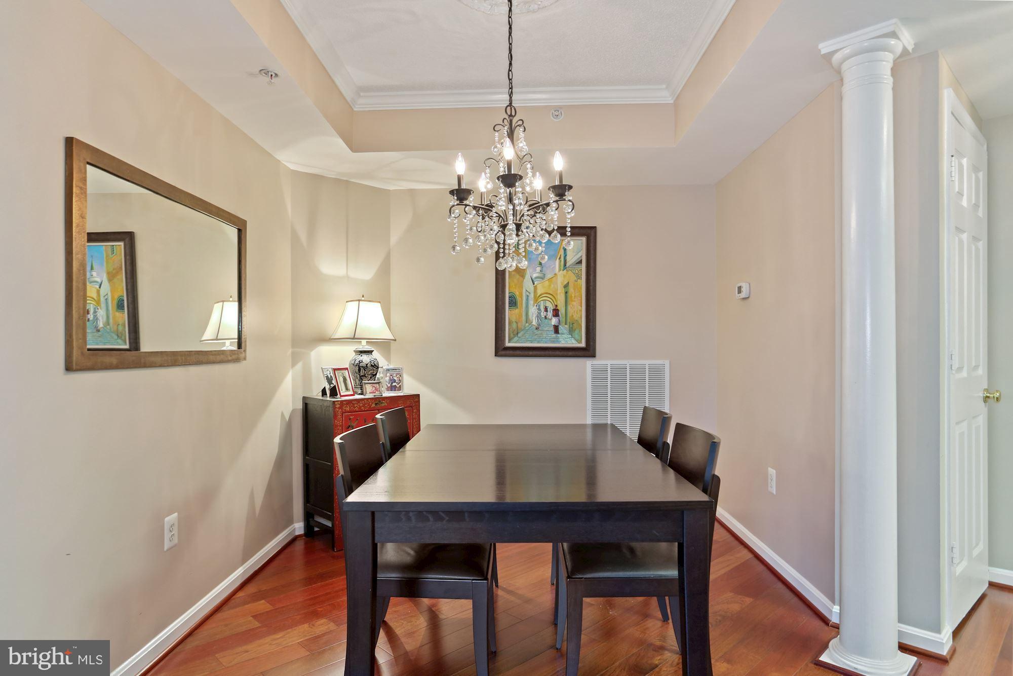 LEXINGTON SQUARE - Residential Lease