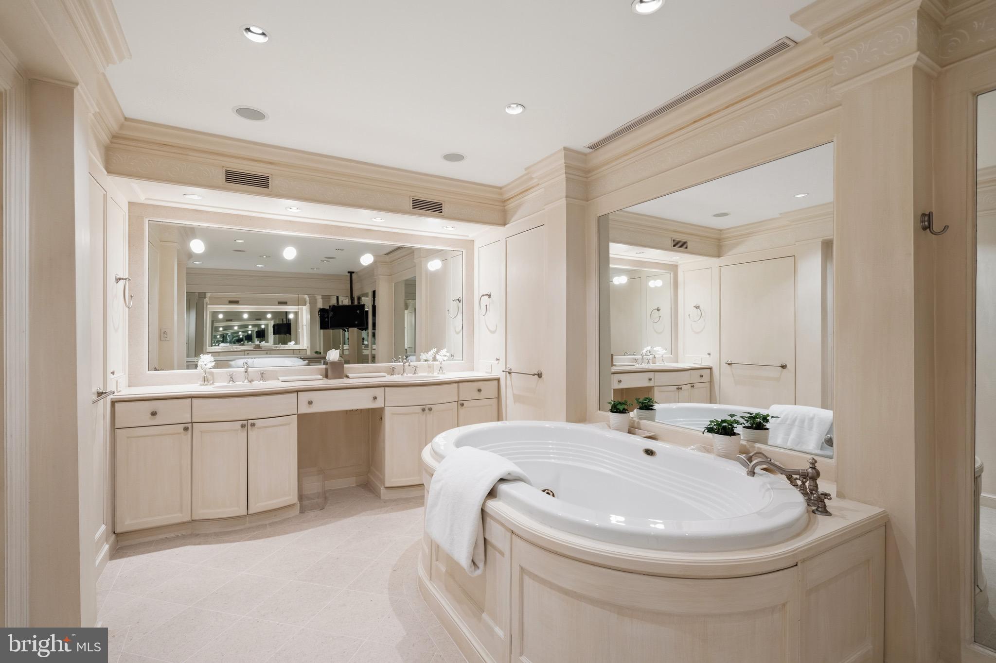 SPRING VALLEY - Residential