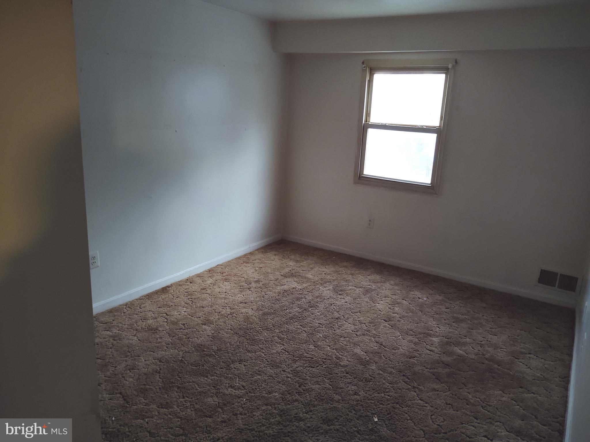 OLD TOWNE VILLAGE CONDOMINIUMS - Residential