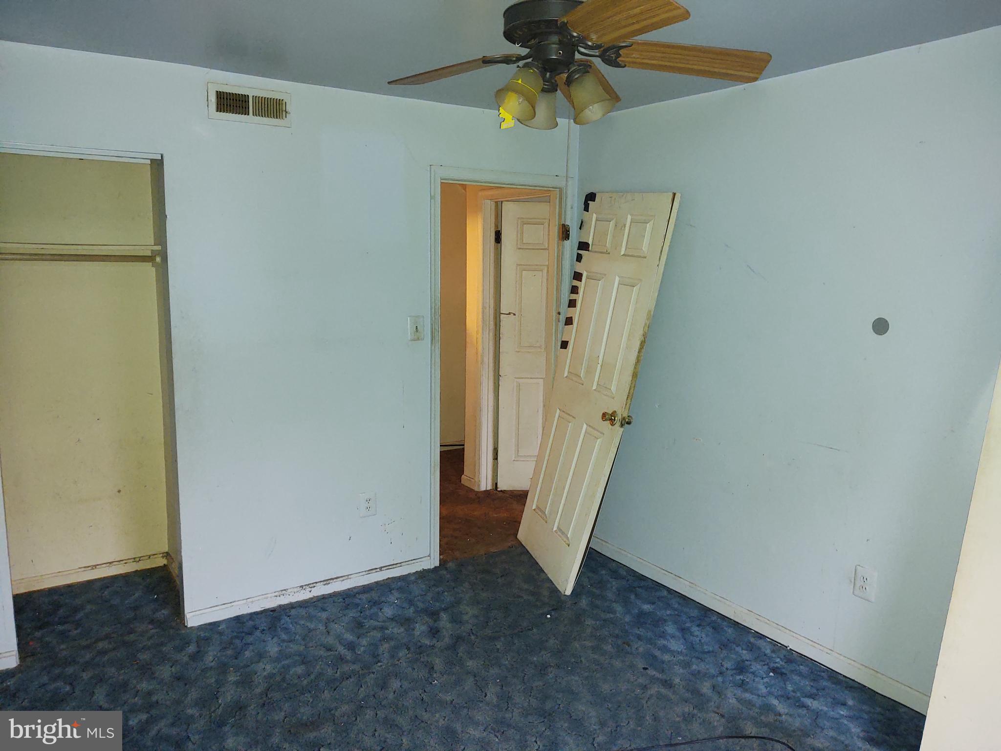 OLD TOWNE VILLAGE CONDOMINIUMS - Residential