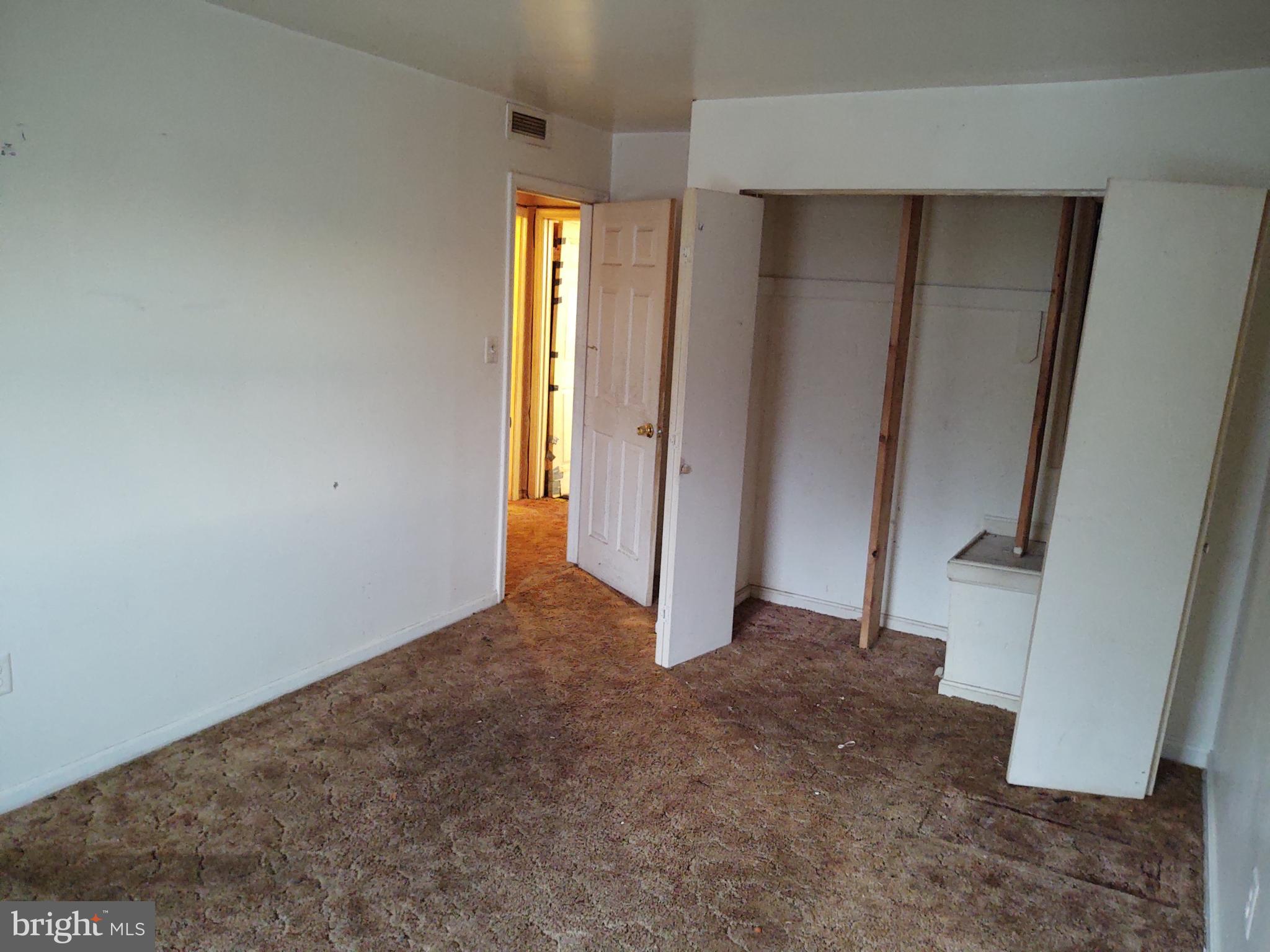 OLD TOWNE VILLAGE CONDOMINIUMS - Residential