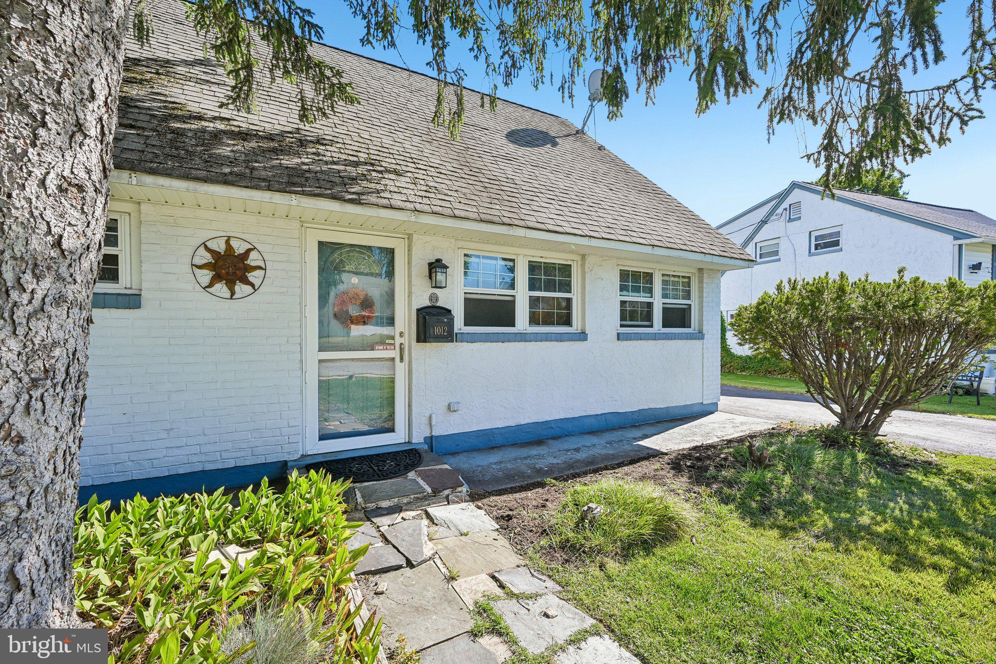 1012 MONTGOMERY ROAD