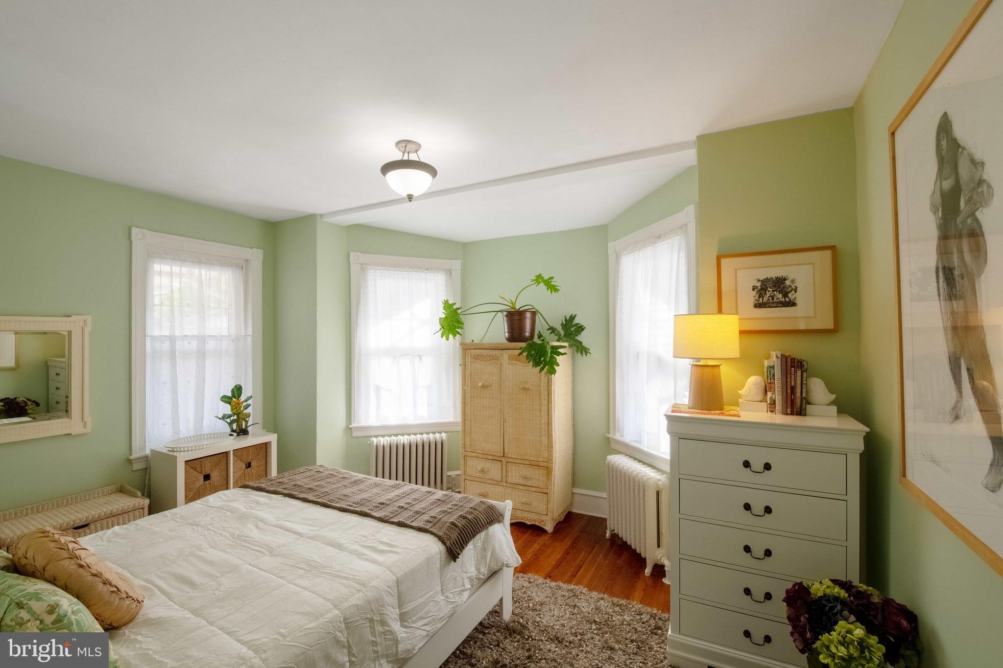 GIRARD ESTATES - Residential