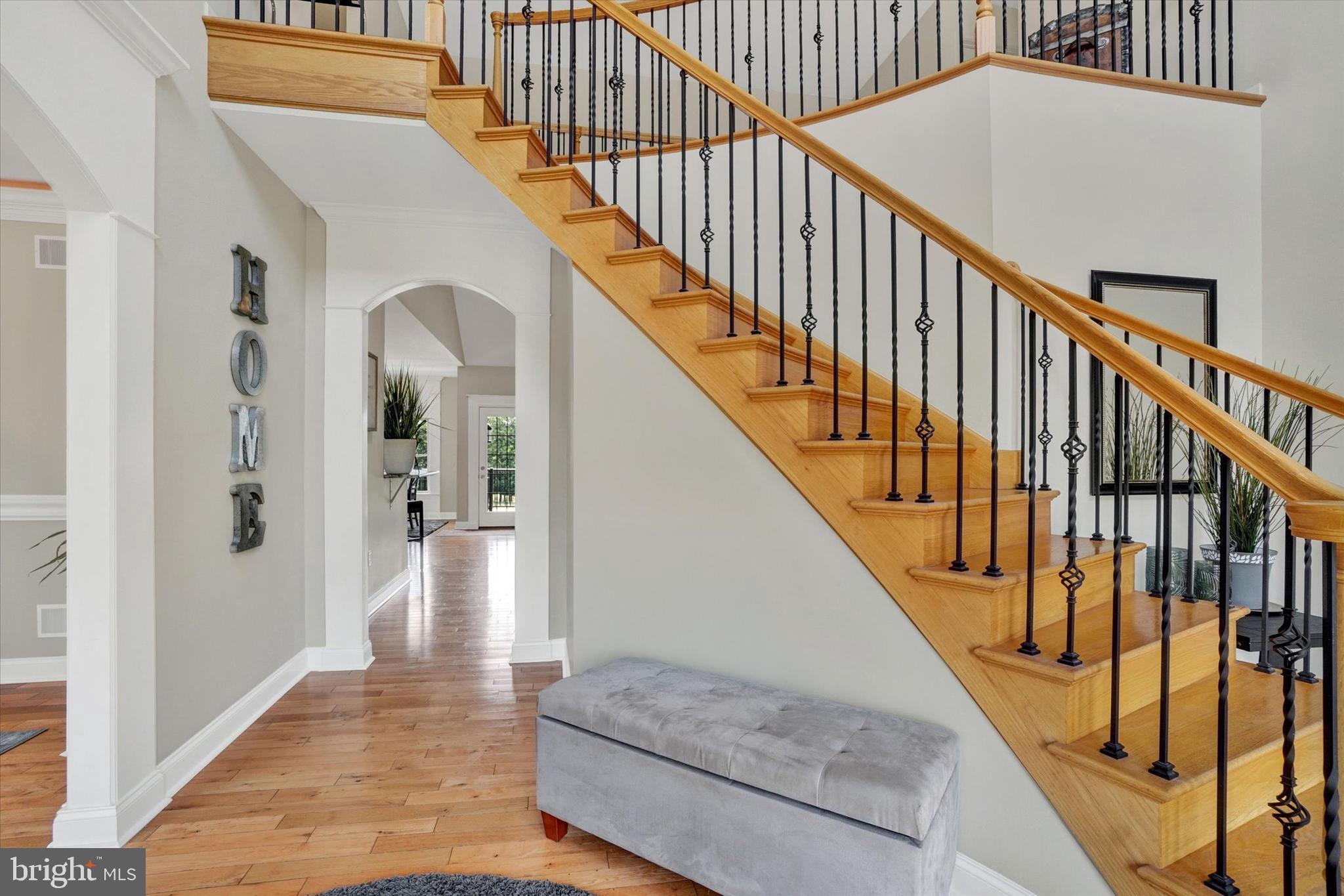 104 MONUMENT DRIVE