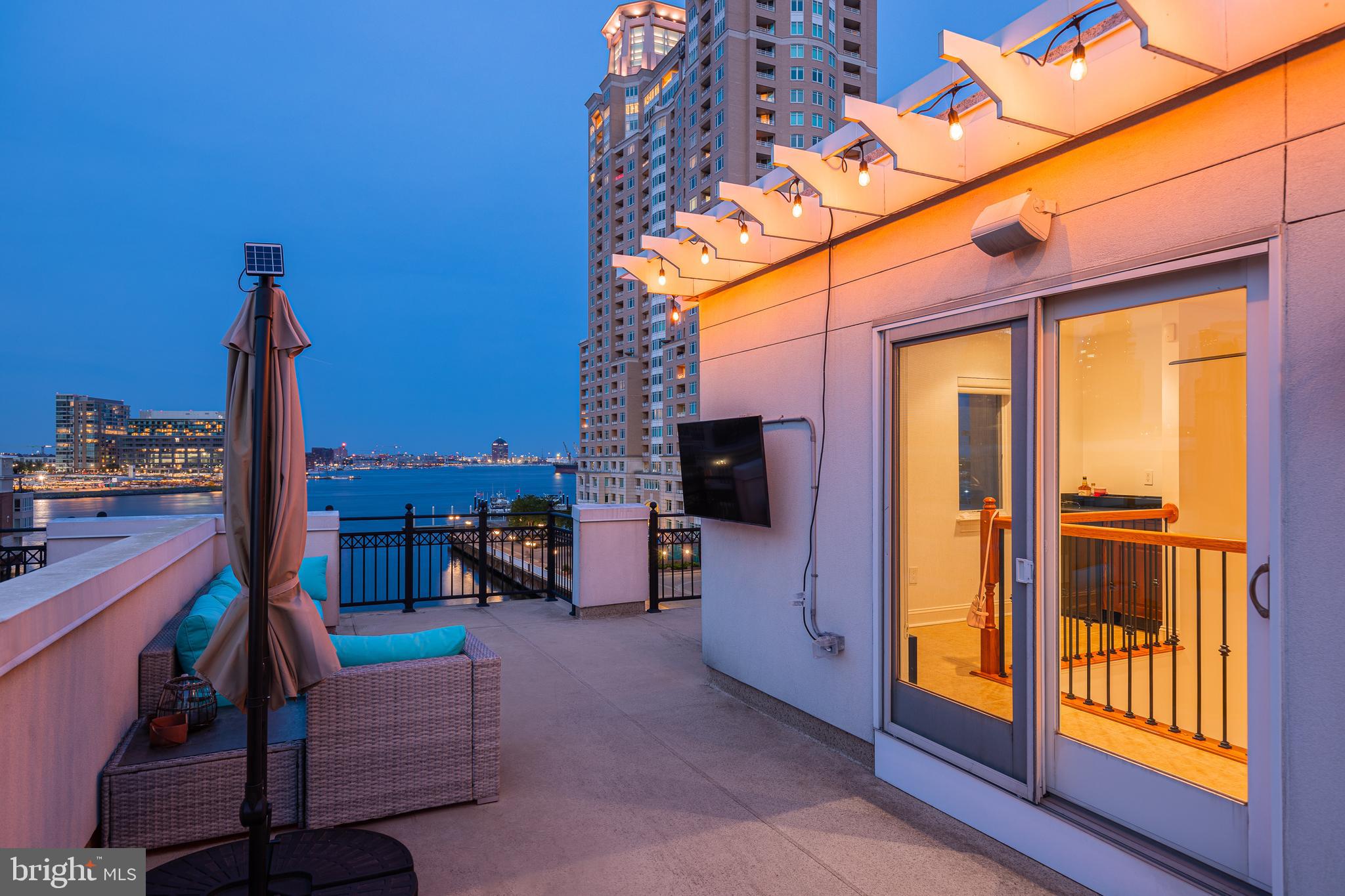 PIER HOMES AT HARBORVIEW - Residential