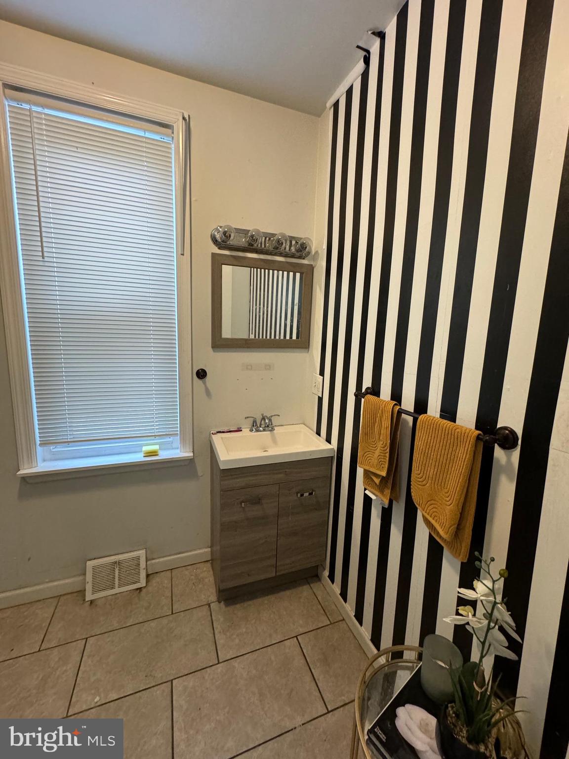 PHILADELPHIA - Residential