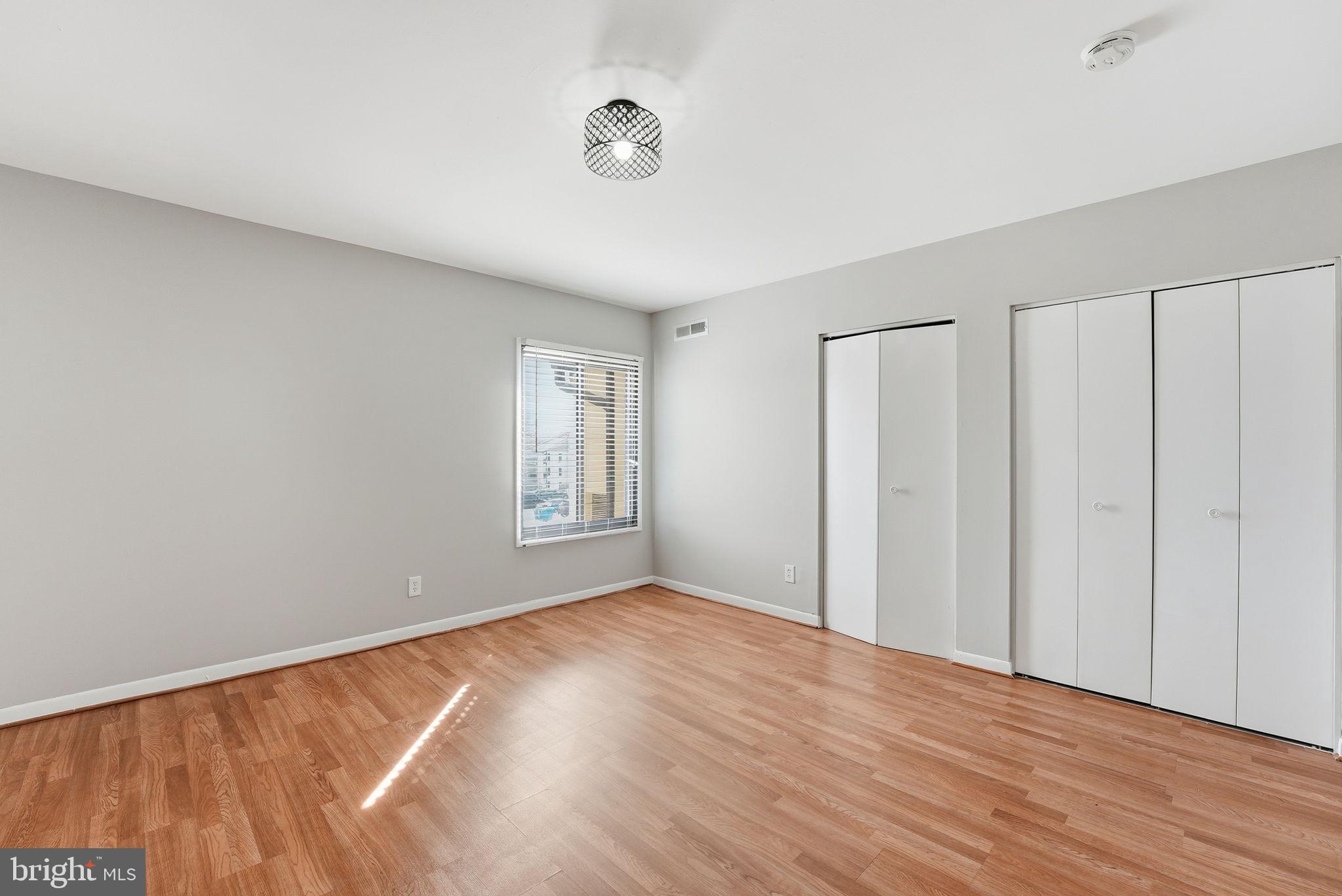 TREETOP CONDO - Residential