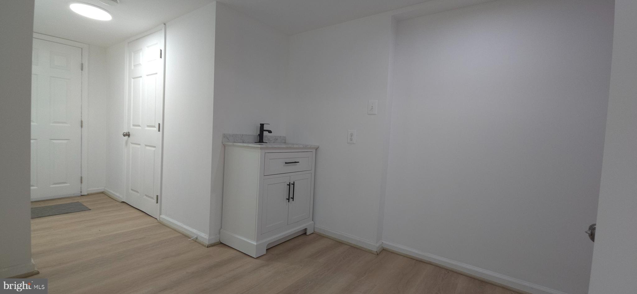 BROOKWOOD - Residential Lease