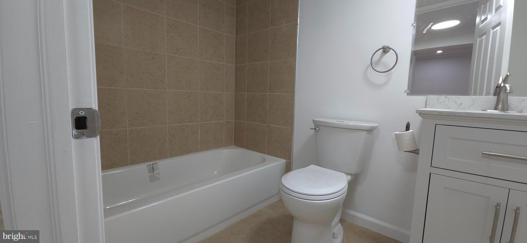 BROOKWOOD - Residential Lease