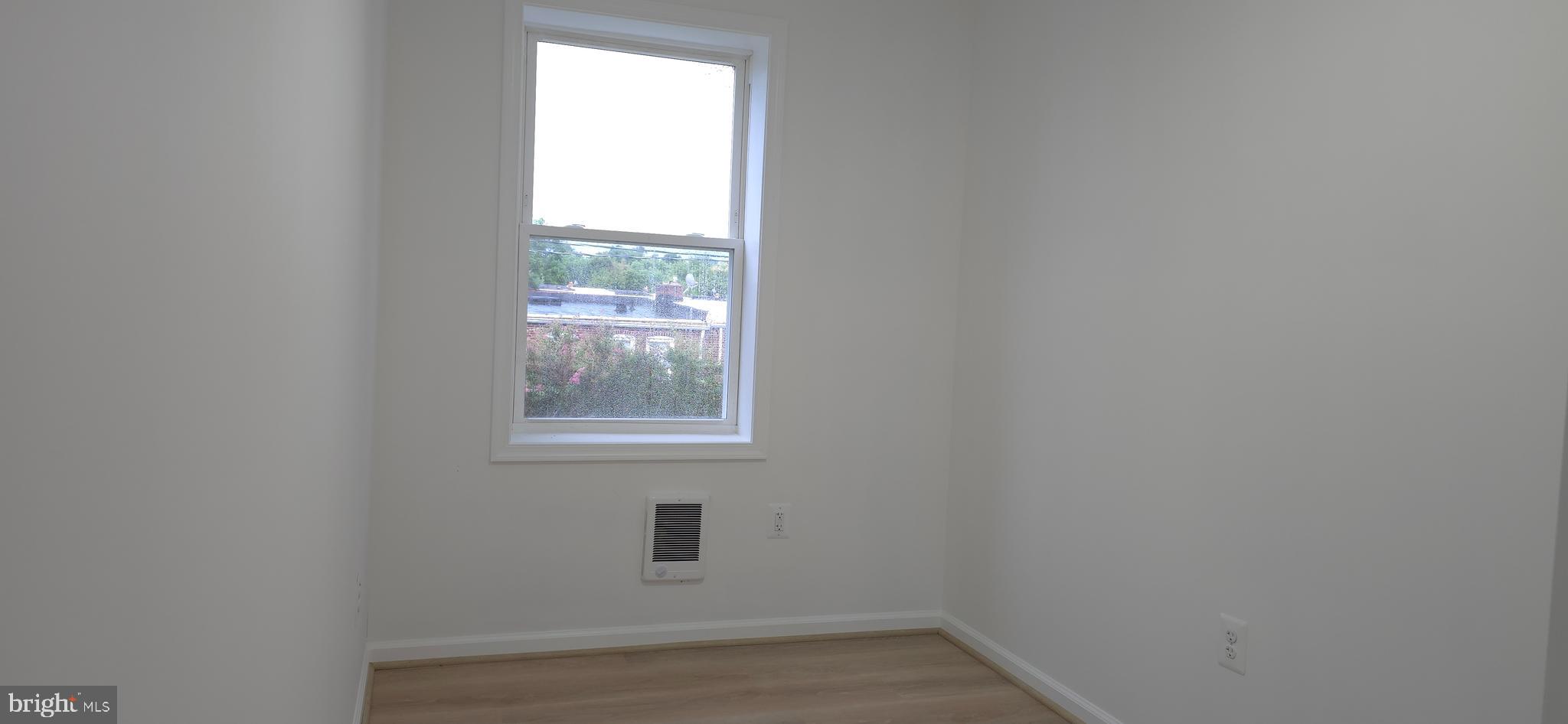 BROOKWOOD - Residential Lease