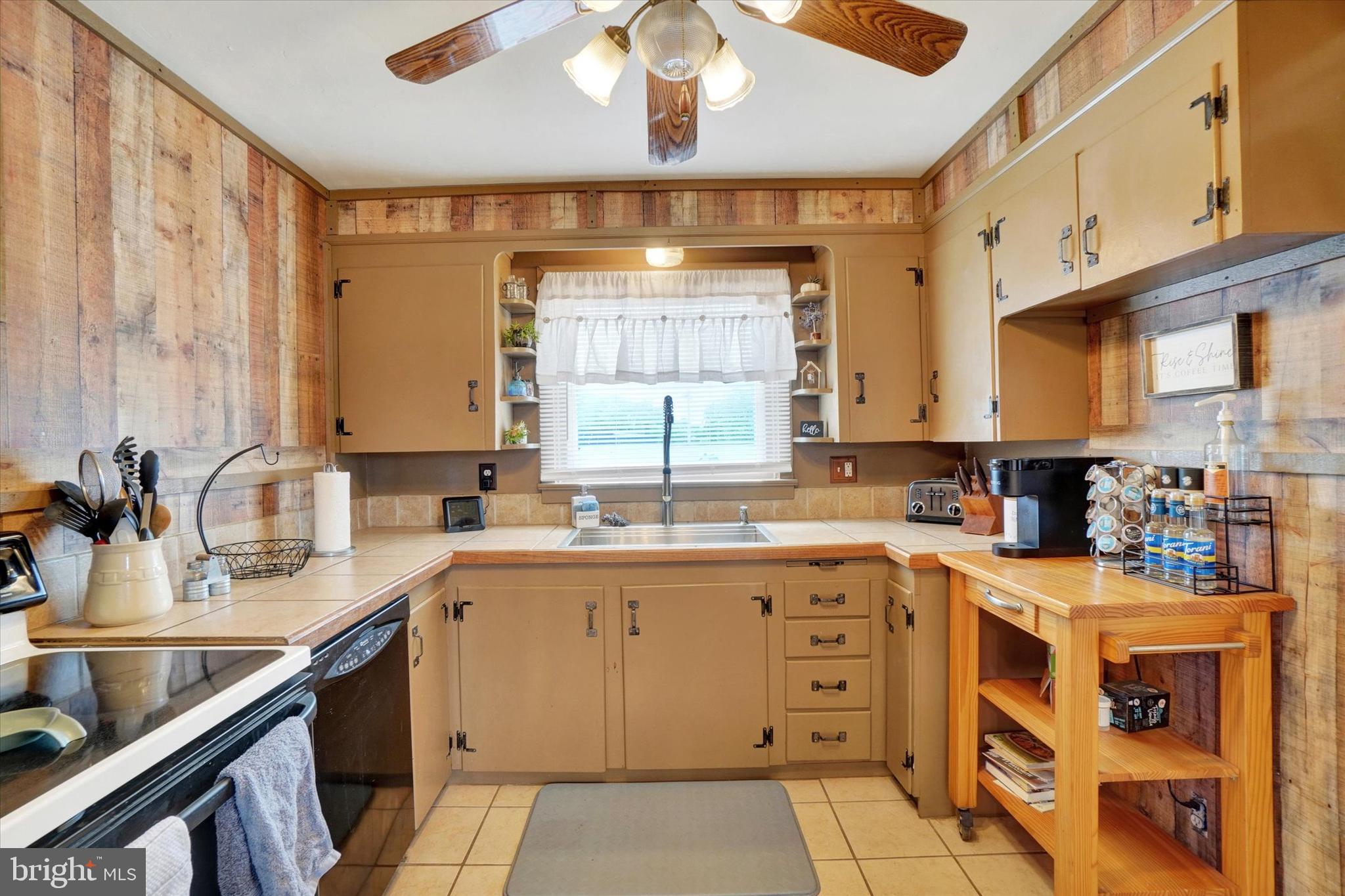 YORK NEW SALEM - Residential