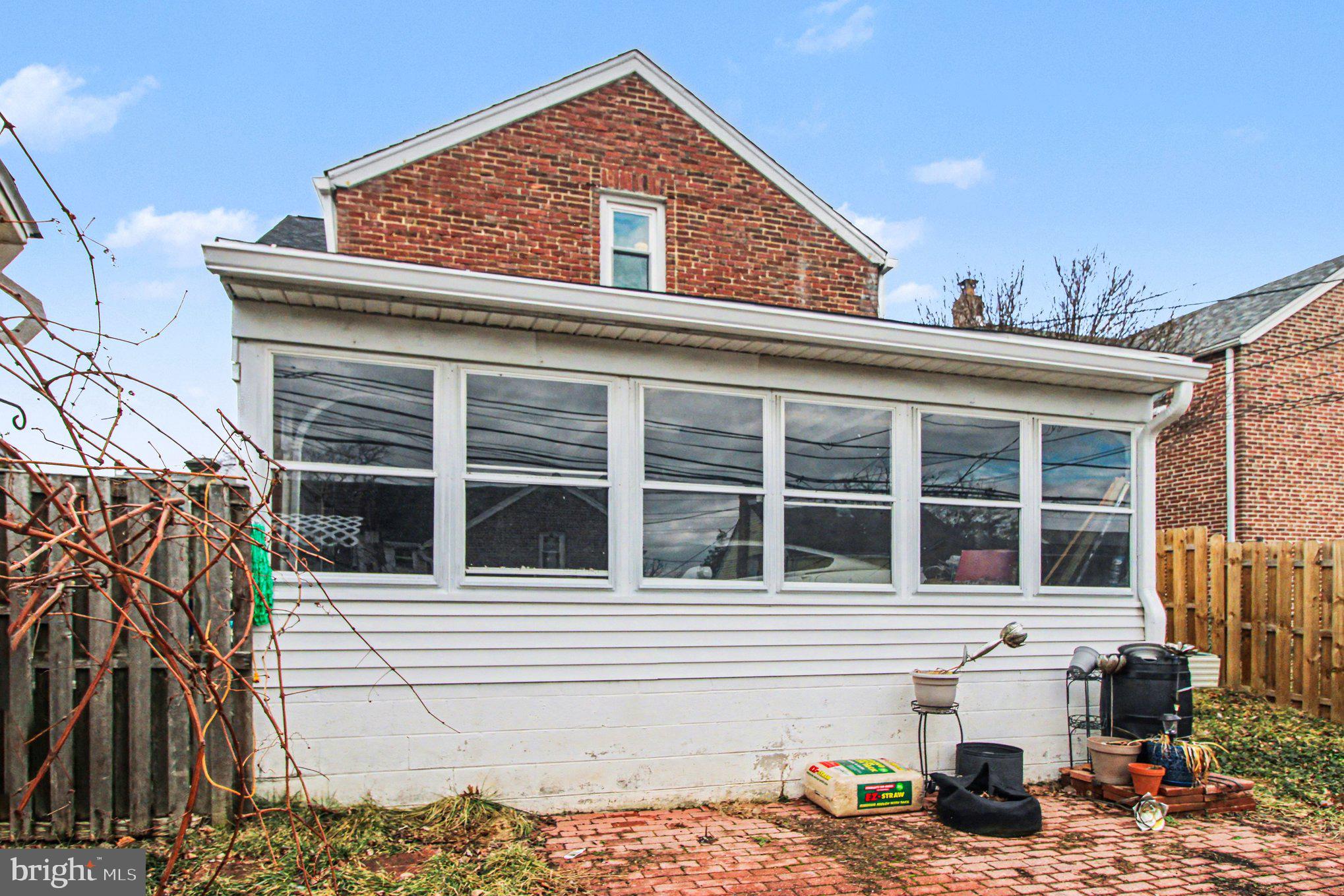 MILMONT PARK - Residential